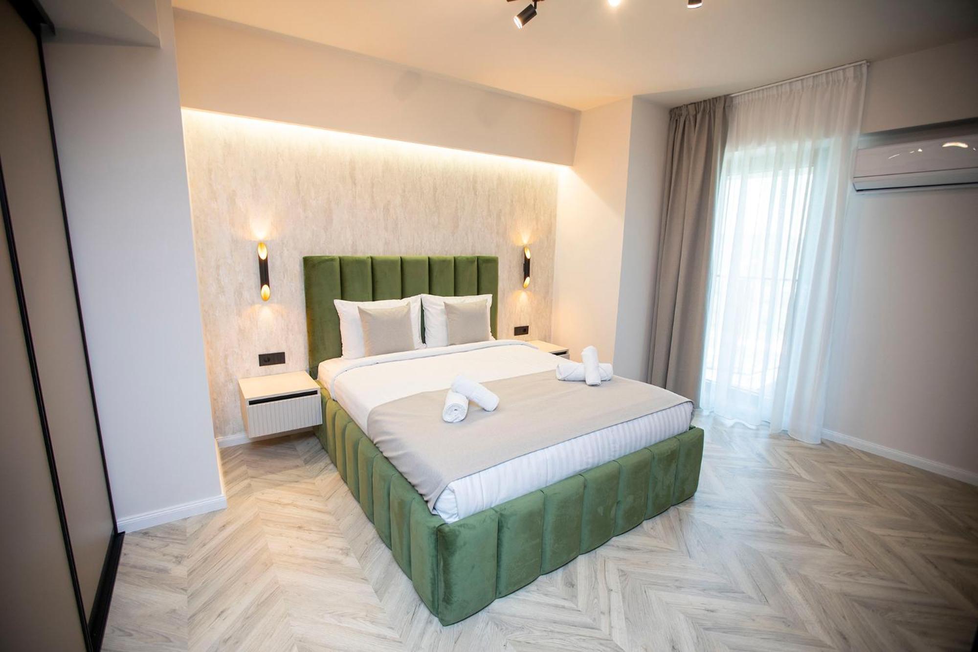 Boudoir 139 Apartments City Tower -18Th Floor Cluj-Napoca Buitenkant foto