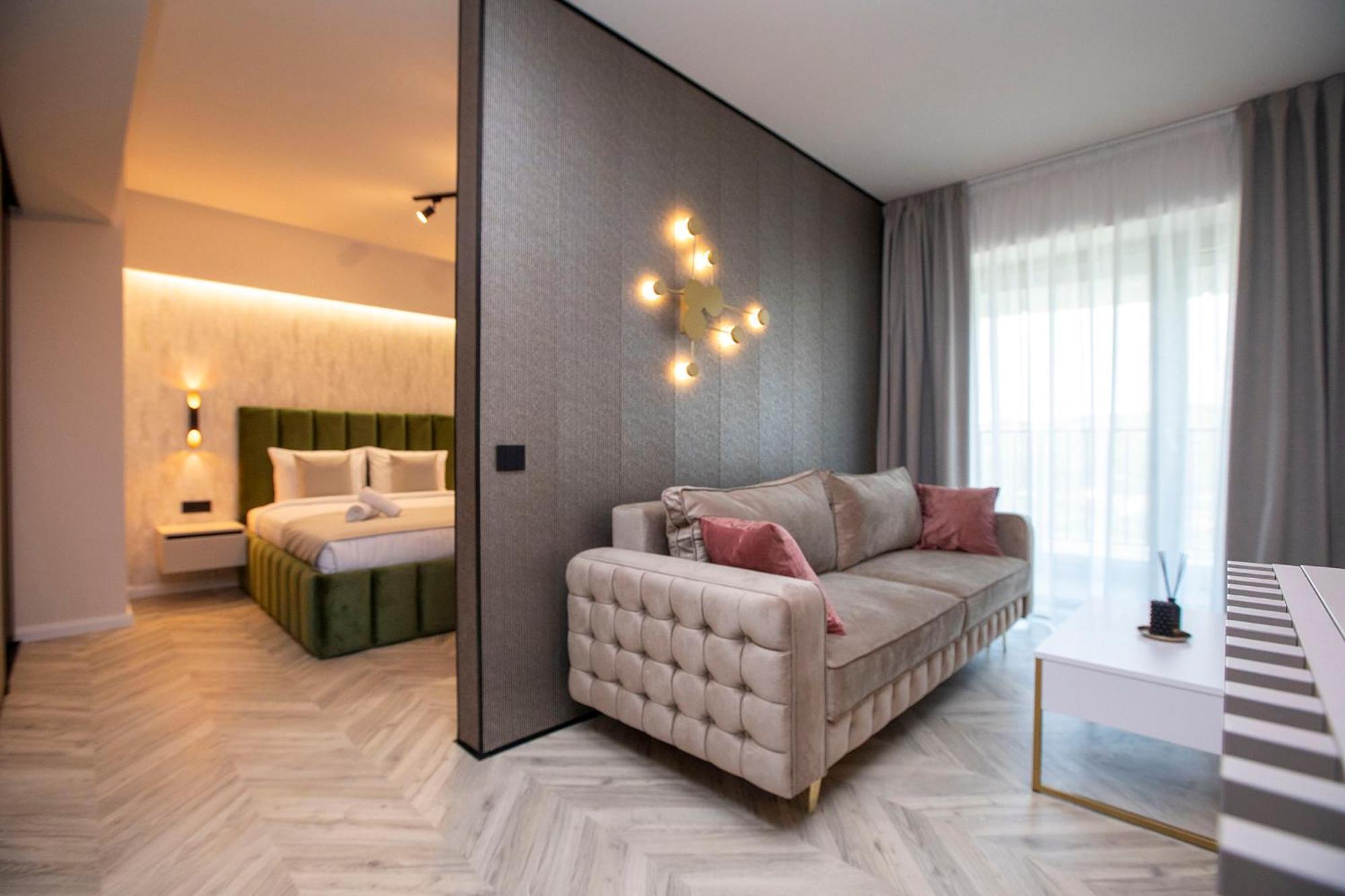 Boudoir 139 Apartments City Tower -18Th Floor Cluj-Napoca Buitenkant foto
